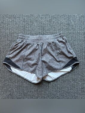 Lululemon Hotty Hot Short High-Rise Size 6 Tall Grey Heather Lux Multi Black